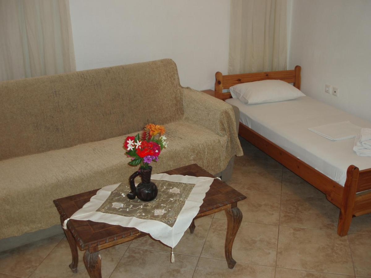 Skiathos Studios Hl Bagian luar foto