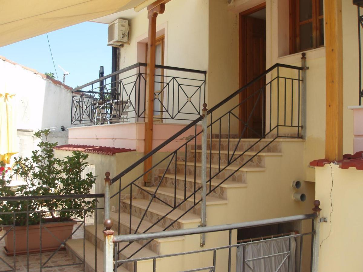 Skiathos Studios Hl Bagian luar foto