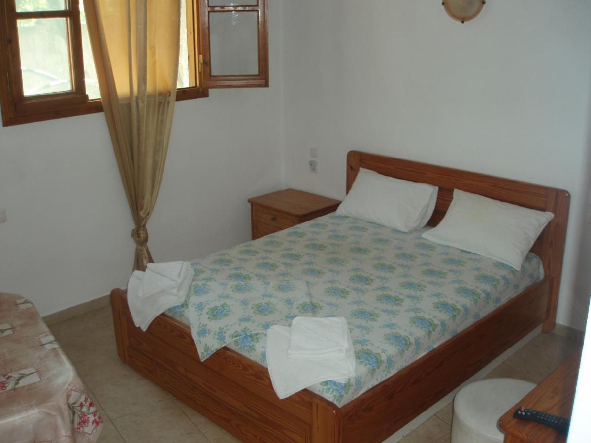 Skiathos Studios Hl Bagian luar foto