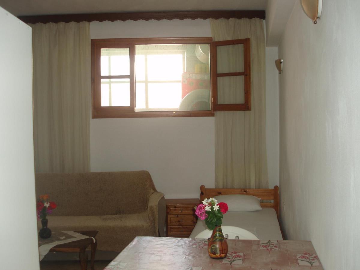 Skiathos Studios Hl Bagian luar foto