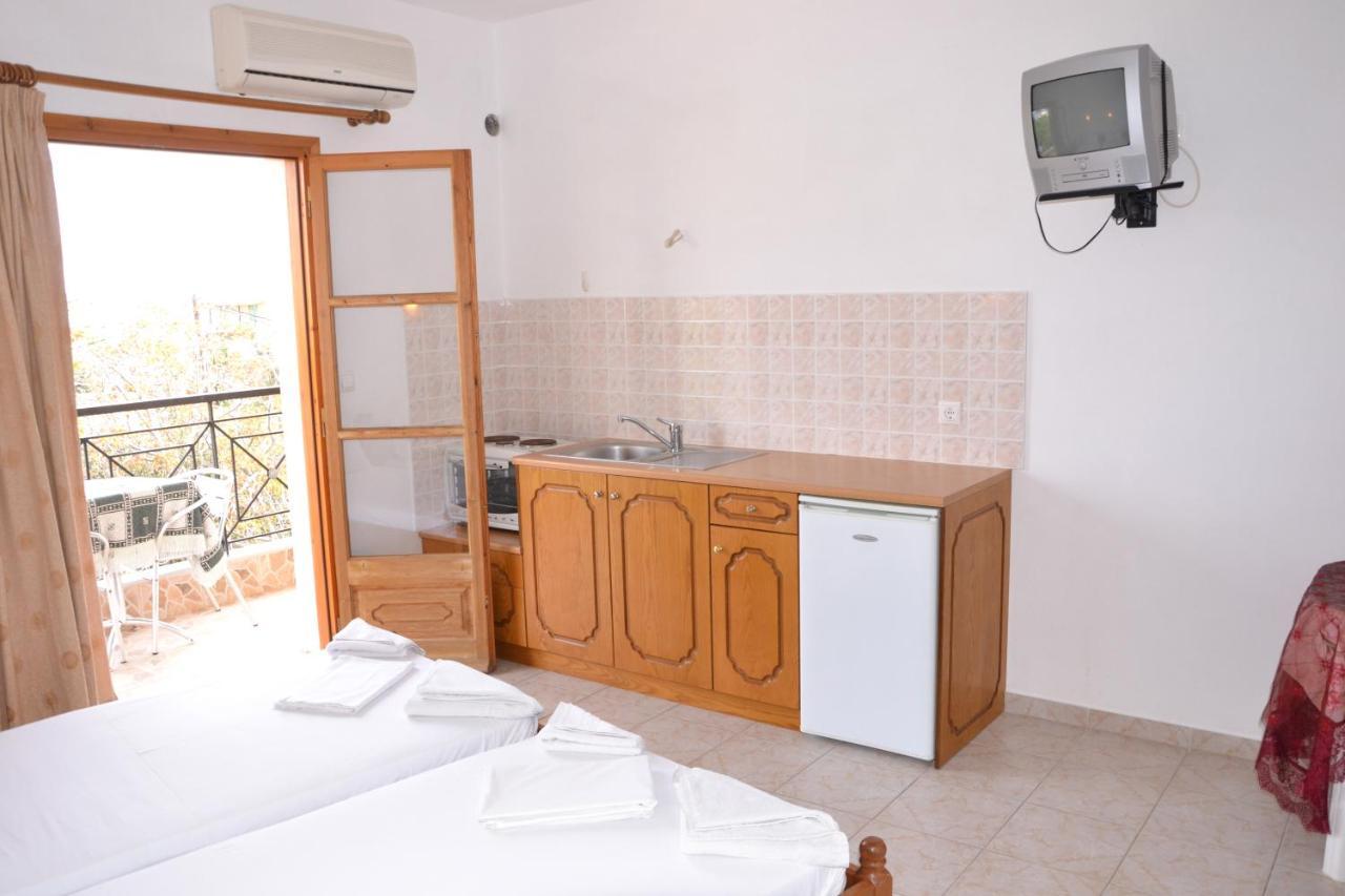 Skiathos Studios Hl Bagian luar foto