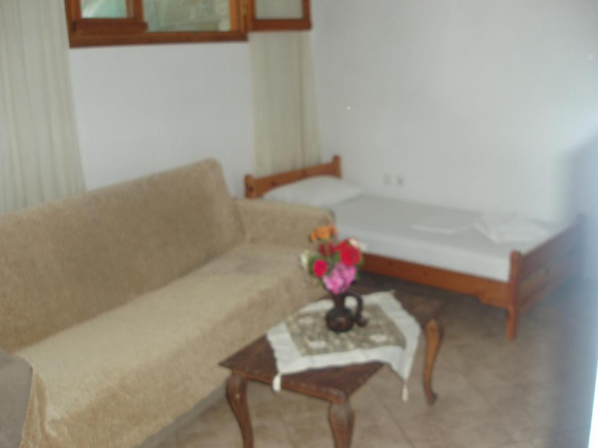 Skiathos Studios Hl Bagian luar foto