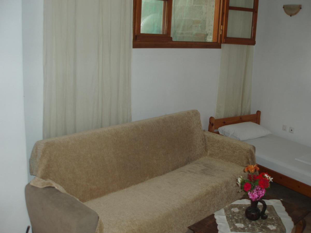 Skiathos Studios Hl Bagian luar foto